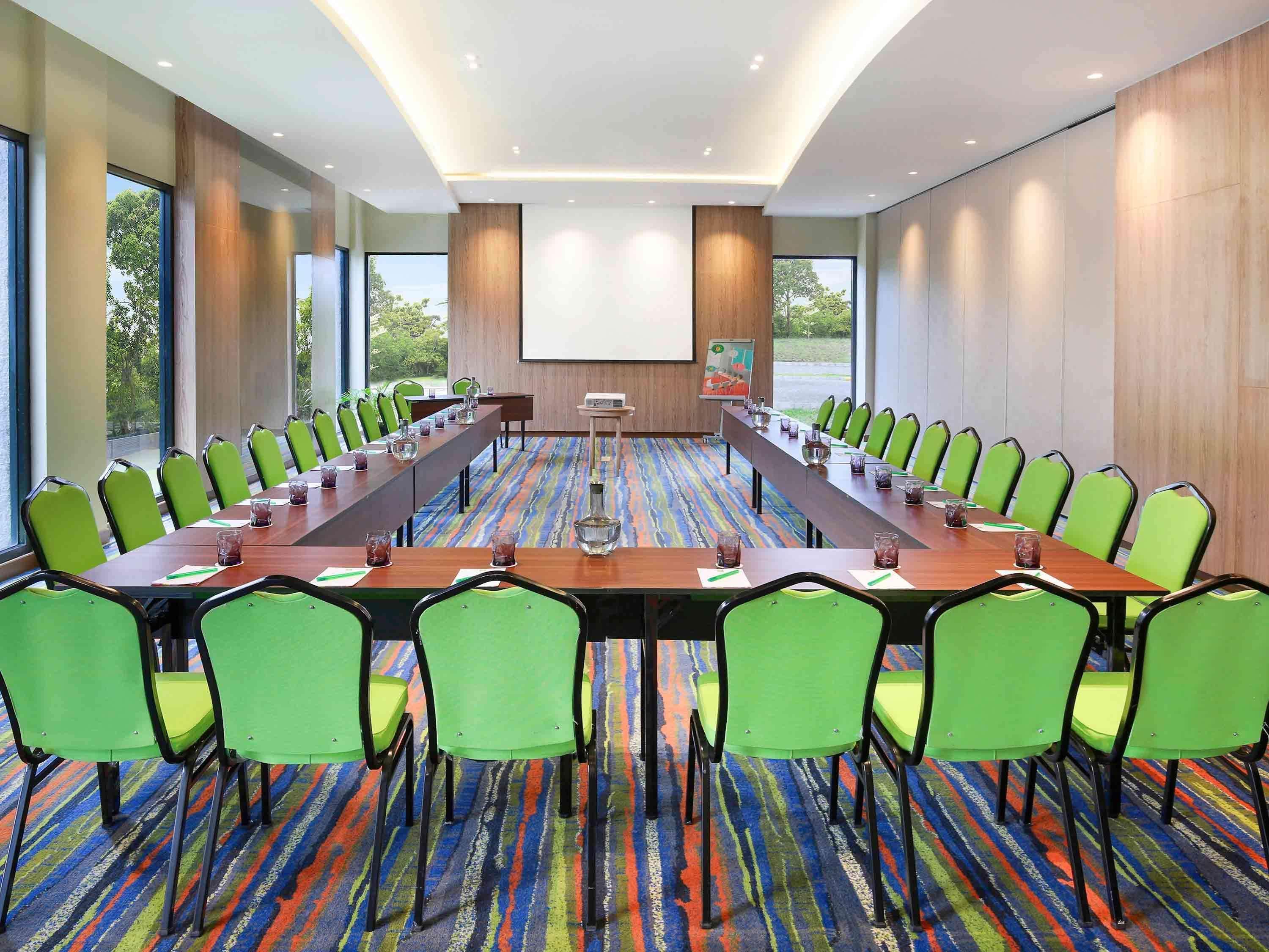 Ibis Styles Bogor Raya Hotel Ngoại thất bức ảnh
