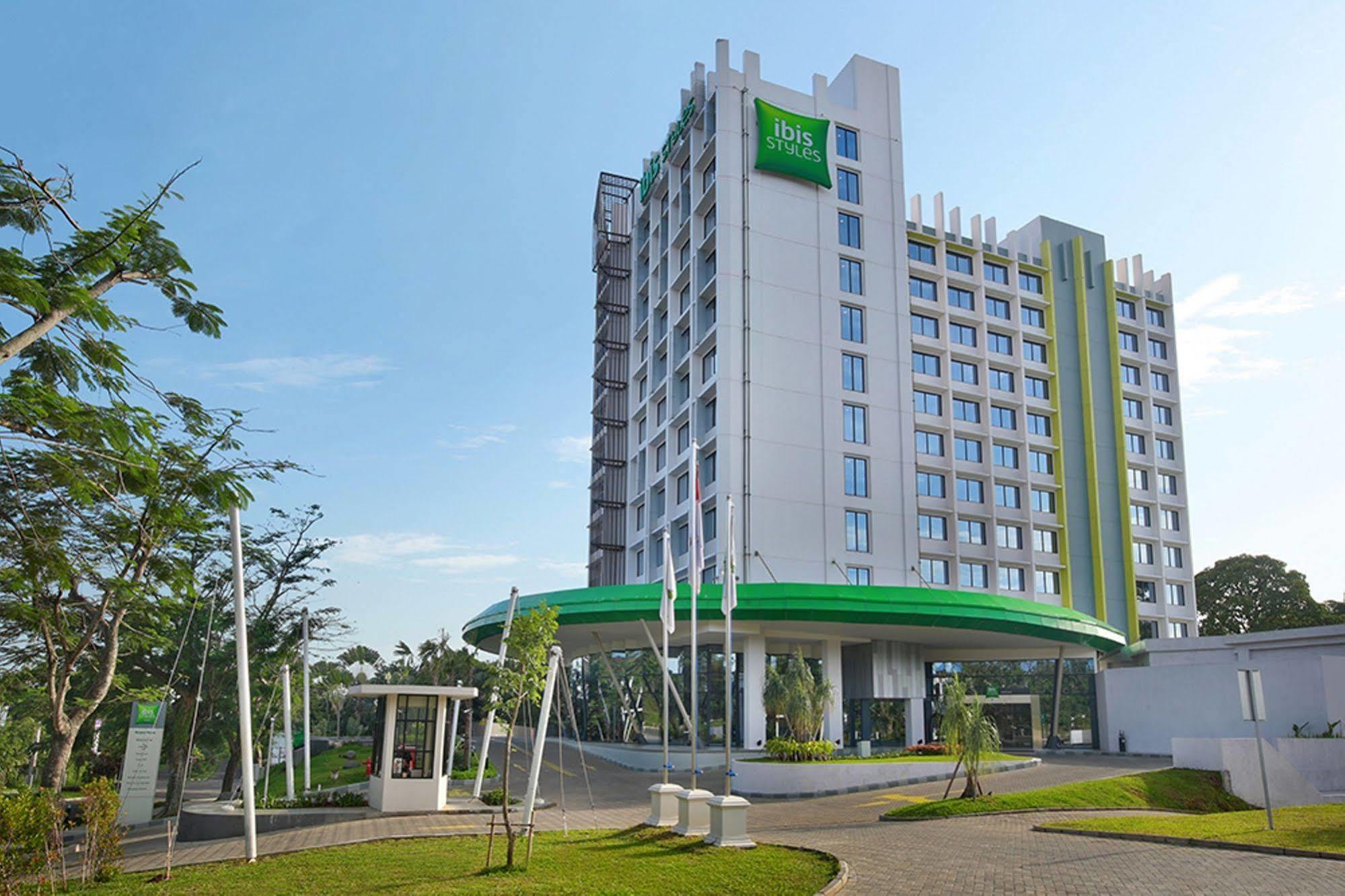 Ibis Styles Bogor Raya Hotel Ngoại thất bức ảnh